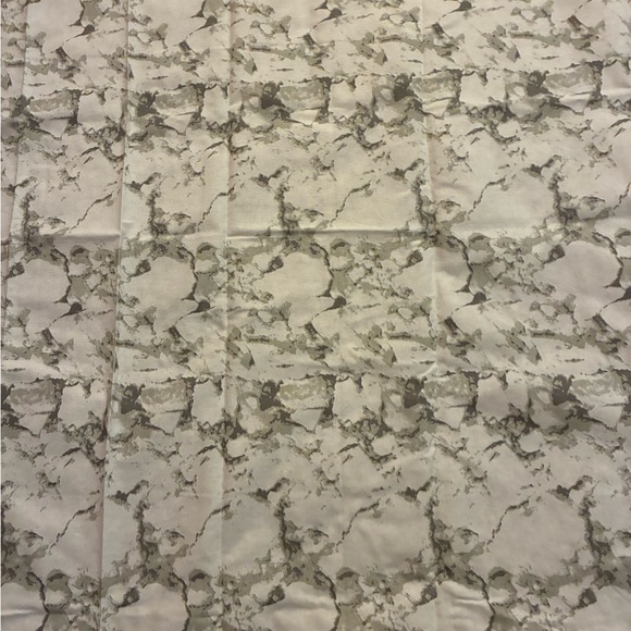 Tablecloth Marble Patterned - Picture 2 of 2